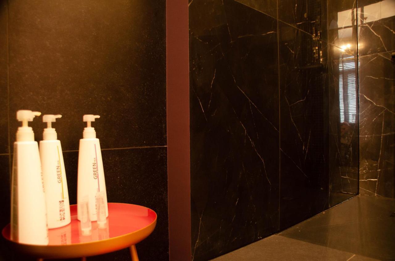 La Liberte Hotel Antwerpen Eksteriør billede